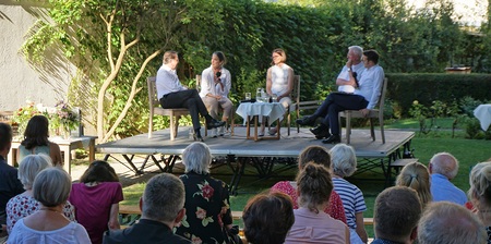 Gartenfest bei Erzbischof Lackner