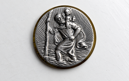 Christophorusmedaille - Plakette mit dem Bild des hl. Christophorus
