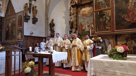 Erzbischof Josef Grünwidl beim Gottesdienst