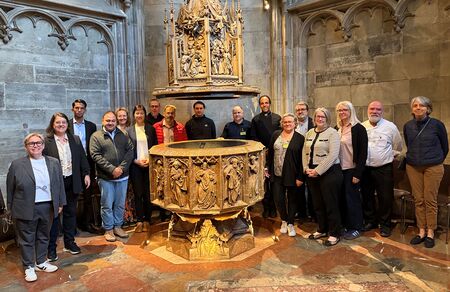 Teilnehmende des Eurocat-Treffens im Wiener Stephansdom