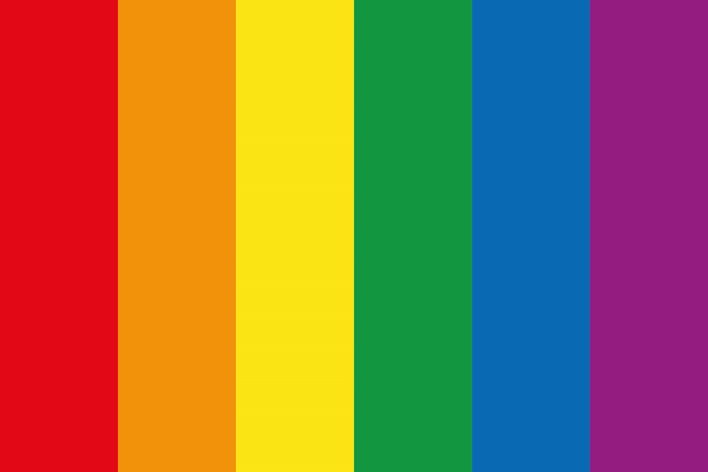 Regenbogenfahne Kirchturm Krim